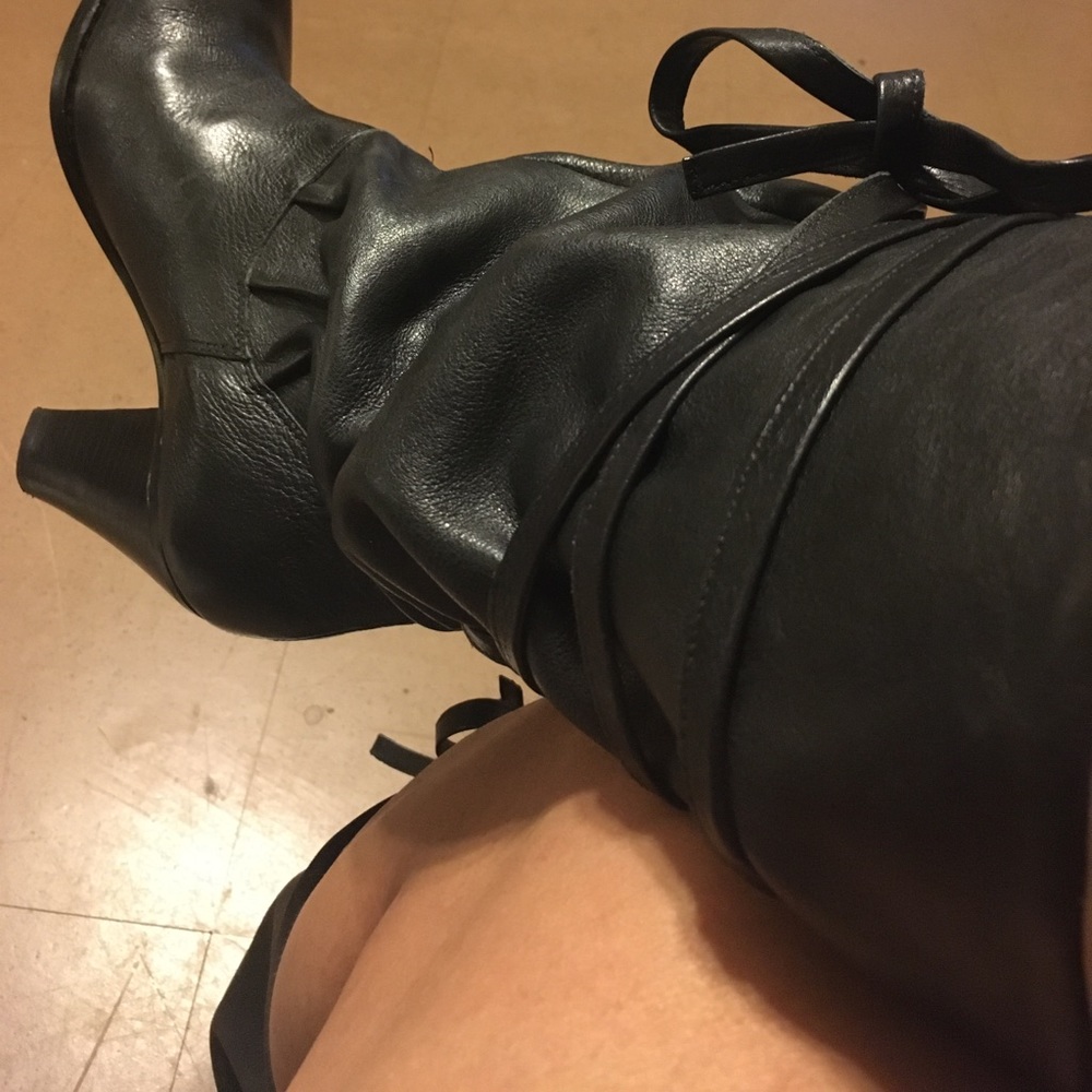 Beautiful Soft Michael Kors Leather Mid Calf Boots